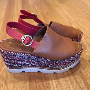 TORY BURCH WEDGE SANDALS - WORN ONCE - SIZE 7 - GORGEOUS!!!